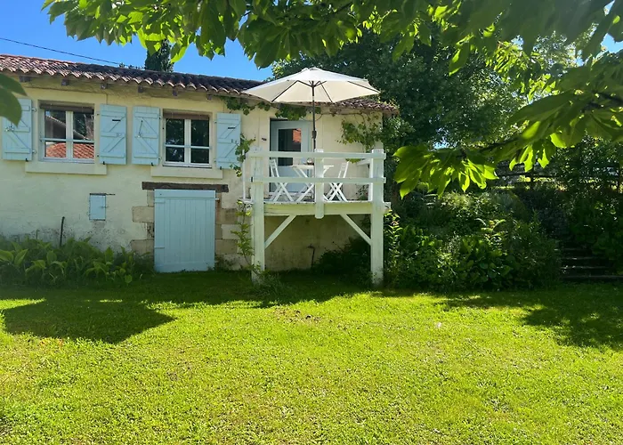La Colline De Tilleul - Les Deux Puits - Cosy Cottage With Swimming Pool Near Aubeterre