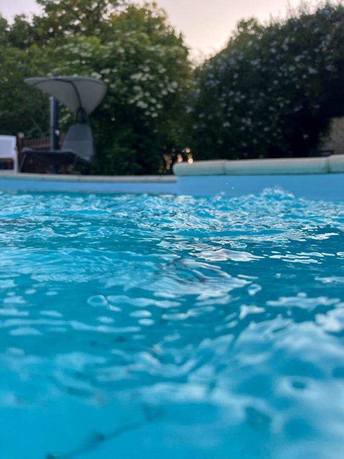 La Colline De Tilleul - Les Deux Puits - Cosy With Swimming Pool Near Aubeterre Saint-Romain (Charente)