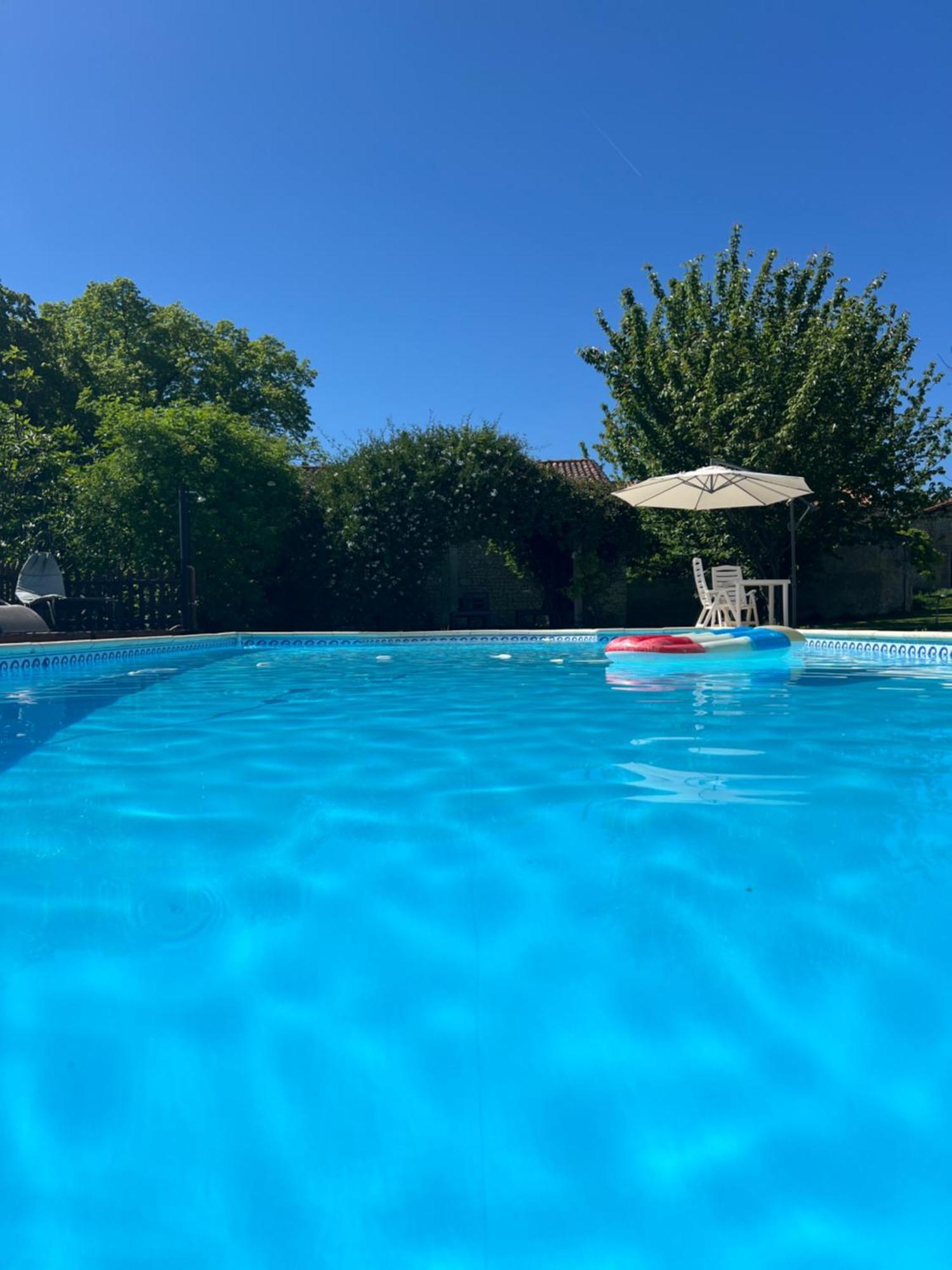 La Colline De Tilleul - Les Deux Puits - Cosy With Swimming Pool Near Aubeterre Saint-Romain (Charente)