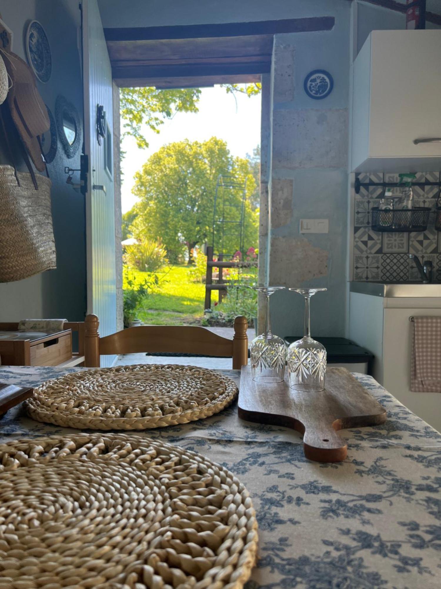 La Colline De Tilleul - Les Deux Puits - Cosy With Swimming Pool Near Aubeterre * Saint-Romain (Charente)